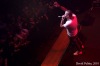 Rapper Ja Rule se nestyděl. Vytáhl holky na podium a ty ho svlékly