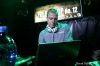 Rapper Ja Rule se nestyděl. Vytáhl holky na podium a ty ho svlékly