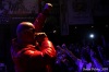 Rapper Ja Rule se nestyděl. Vytáhl holky na podium a ty ho svlékly