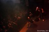 Rapper Ja Rule se nestyděl. Vytáhl holky na podium a ty ho svlékly