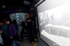 Lidé se při snowboardových orgiích mačkali