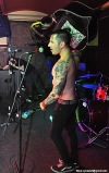 Koffin Kats - řádné psychobilly ve Velbloudu
