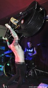 Koffin Kats - řádné psychobilly ve Velbloudu