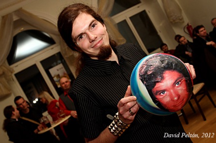 První punkový ples se vydařil. Jasné je tak jedno: Punk´s Not Dead