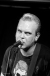 Kaliforňané to ve Velbloudu rozjeli v rytmu romantického psychobilly