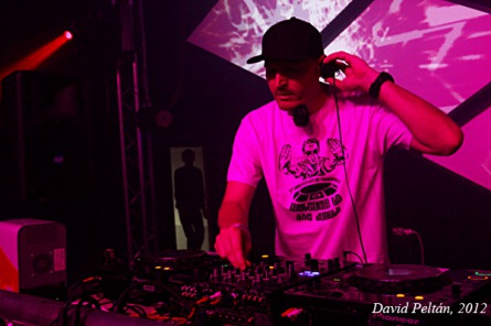 Welcome to the Jungle 6: Dj Aphrodite a Take Death naživo