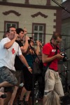 Na vodě se proháněli draci, náměstí ožilo hudbou i kejklíři