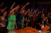 Koncert kapely Inekafe nezklamal. Publikum skvěle rozehřála Peshata i Zakázaný ovoce 