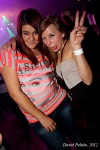 Lola běžela jako o život s řízným rokenrolem. Na Facebook party překvapil Dj N´Zym