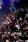 Lola běžela jako o život s řízným rokenrolem. Na Facebook party překvapil Dj N´Zym