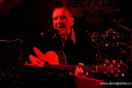 Jiří Matyáš band zvedal lidi ze židlí