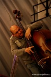 Otto Hejnic trio. Krajňák lámal piano a něžně jazzově zazpívala Pavla Kohelová