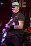 The Mahones rozhýbali Velblouda folk punkem. Harmonikářka byla v extázi
