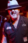 The Mahones rozhýbali Velblouda folk punkem. Harmonikářka byla v extázi