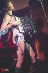 The Mahones rozhýbali Velblouda folk punkem. Harmonikářka byla v extázi