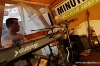 Petr Beneš spontánně maluje, výsledek je v UmaUma. V Recyklu zahráli bluesmeni