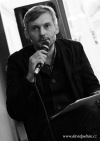 Tabook 2013: Karol Sidon vyprávěl silný příběh, v divadle padaly děti ze stromu