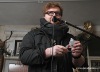 Slam poetry v Dílně vyhrál Sláďa s básněmi pro Evu. Odnesl si sošku a pusu
