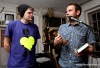 Slam poetry v Dílně vyhrál Sláďa s básněmi pro Evu. Odnesl si sošku a pusu