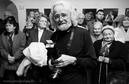 Renomovaný fotograf Jára Novotný vzpomíná. Ukazuje cirkus, muziku i ženy