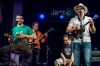 Kluci, kteří nebyli na Jamaice, pokřtili album. Kytary nehořely, ale rumu bylo dost