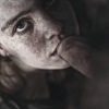 Unikátní kniha snoubící fotografii a poezii je na světě. Vytvořil ji Jan Škop z Esazlesa