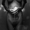 Unikátní kniha snoubící fotografii a poezii je na světě. Vytvořil ji Jan Škop z Esazlesa