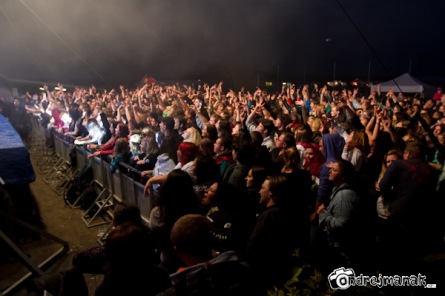 FootFest 2014: V pátek byl každý zpěvákem. Zpívalo se i na záchodech
