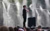 Sziget festival 2014: Korn a Klaxons svlékali holkám podprsenky