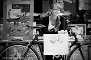 Design Meetings 2014: Kabelky z bezpečnostních pásů i krásné ženy