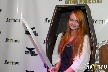 Klub Kotnov se držel středověku
