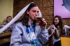 Romantika veršů, hudba i bláznivé masky. Takový byl sedmý Literární večer