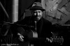 Poprvé spolu hráli hodinu před koncertem. Bluesman Paul Batto zahrál s kapelou