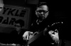 Poprvé spolu hráli hodinu před koncertem. Bluesman Paul Batto zahrál s kapelou