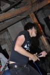Hanba na Cestě? Stage diving ze štaflí