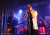 Punkový ples počtvrté: Stage diving, rychlostní soutěž a podprsenka na kytaristovi