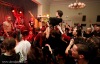 Punkový ples počtvrté: Stage diving, rychlostní soutěž a podprsenka na kytaristovi