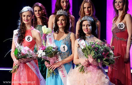 Sezimovo Ústí má svou miss pro rok 2015. Vyhrála maturantka Barbora Vodehnalová