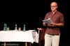 Doktor Hnízdil naplnil divadlo po střechu