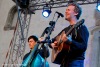 Oscarový Glen Hansard zazpíval s technikem i houslistou. Přidával nesčetněkrát