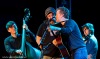 Oscarový Glen Hansard zazpíval s technikem i houslistou. Přidával nesčetněkrát