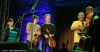 Oscarový Glen Hansard zazpíval s technikem i houslistou. Přidával nesčetněkrát