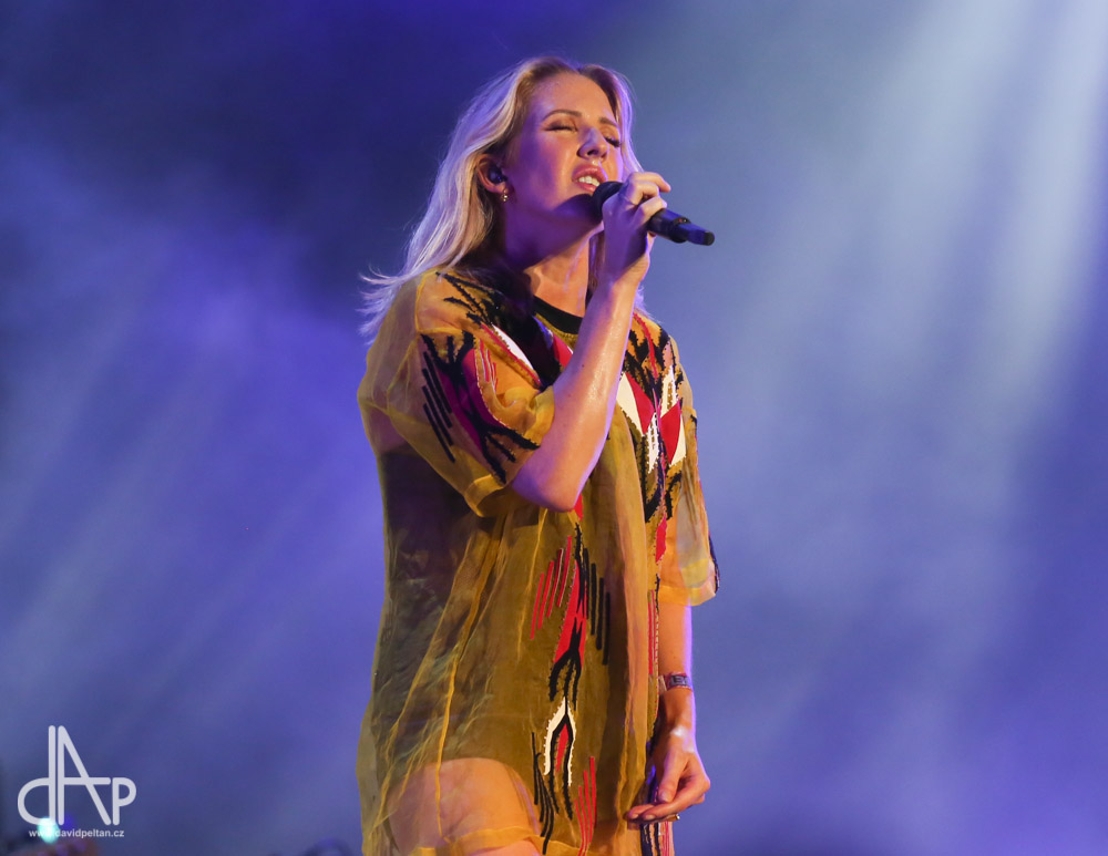Sziget festival 2015: Ellie Goulding, Foals, Mydy Rabycad a my pohřbeni zaživa