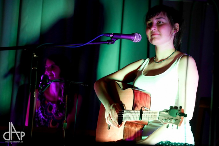 Duo Jakšičová-Gyürkeová uteklo před sousedy. Koncert stál ale za to