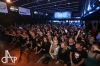 Řezník si podal holky na pódiu. Sodoma Gomora v Táboře zabíjela, Cole se svlékal 
