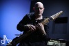 S otevřenou pusou hltali každý tón. Steve Adelson zahrál v Táboře na Chapman stick