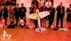 Originální maturitní ples. Masky a letadla se proháněly budovou Střelnice 
