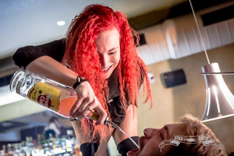 Suicide Angels v českobudějovickém Flek baru