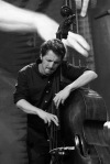 Jihočeský jazzový festival rozezněl Piaristické náměstí. Vrcholem bylo vystoupení tria Avishai Cohena