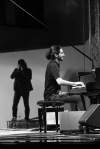 Jihočeský jazzový festival rozezněl Piaristické náměstí. Vrcholem bylo vystoupení tria Avishai Cohena